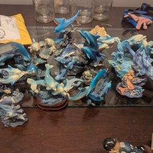 18pc Vintage Dolphins Set